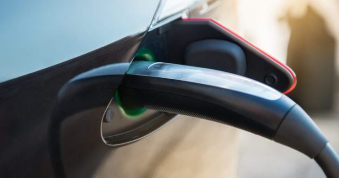 Ford, IBM, LG Partner to Track Your Smartphone & Car Batteries on a Blockchain Ford, IBM, LG Partner to Track Your Smartphone & Car Batteries on a Blockchain