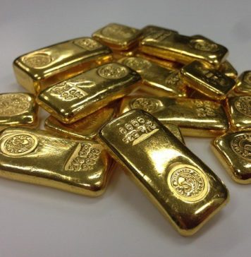 Gold is a popular commodity to trade