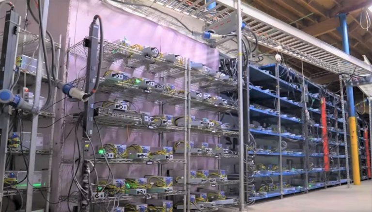 bitcoin mining farm